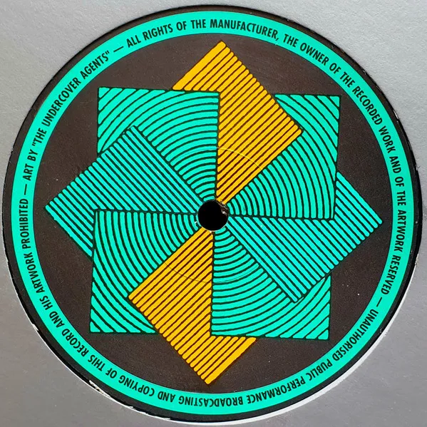 English Muffin / Crowd Control — Industrial Strength Sampler, cover art