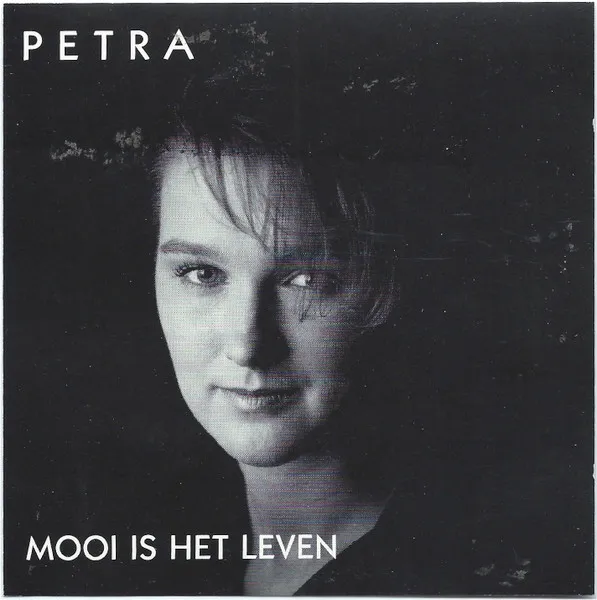 Petra (4) — Mooi Is Het Leven, cover art